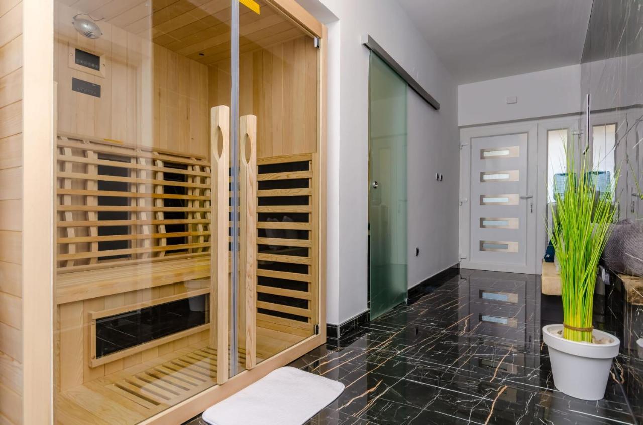 Deluxe Double Room With Sauna And Pool Kaštela المظهر الخارجي الصورة